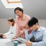 The Leader Who Gives Constant Feedback and Kills Initiative