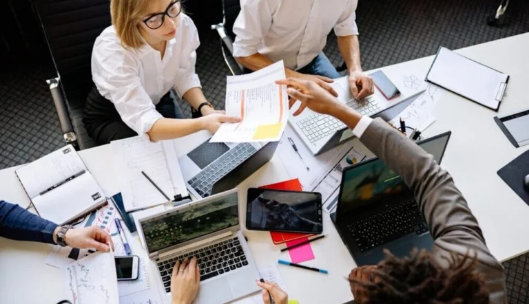 The Team That Performs Brilliantly Under Pressure And Burns Out After 1 team culture